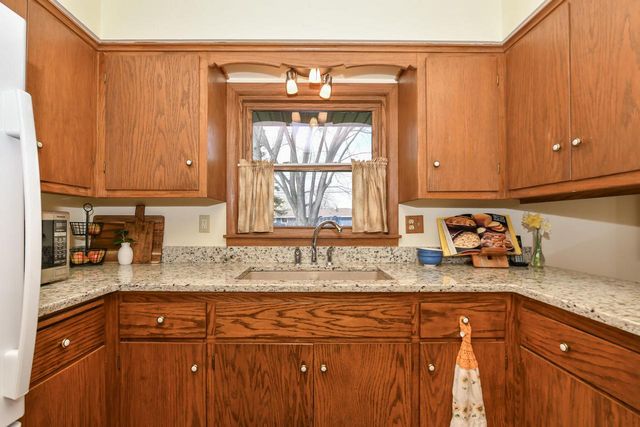 4845 Langlade DRIVE, New Berlin, WI 53151