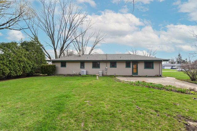 4845 Langlade DRIVE, New Berlin, WI 53151