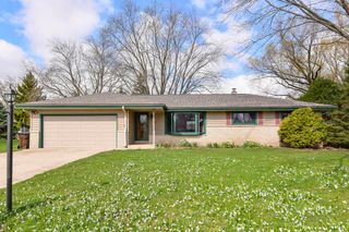 4845 Langlade DRIVE, New Berlin, WI 53151