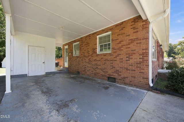 625 Holly Street, Burlington, NC 27217