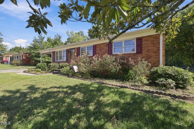 625 Holly Street, Burlington, NC 27217