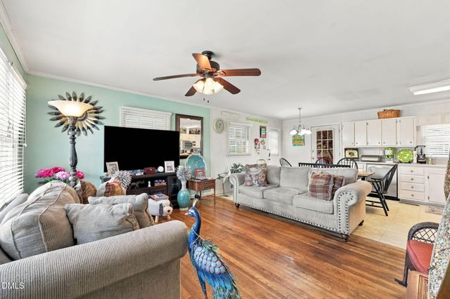 625 Holly Street, Burlington, NC 27217