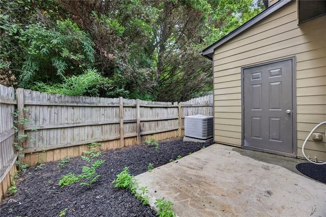 1406 Bayrose Circle, East Point, GA 30344