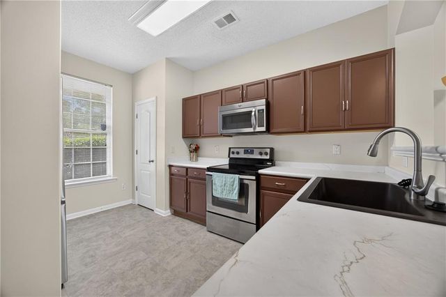 1406 Bayrose Circle, East Point, GA 30344