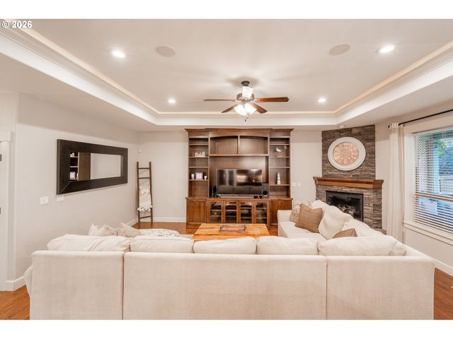 314 MOUNTAIN VISTA Ave, Salem, OR 97306