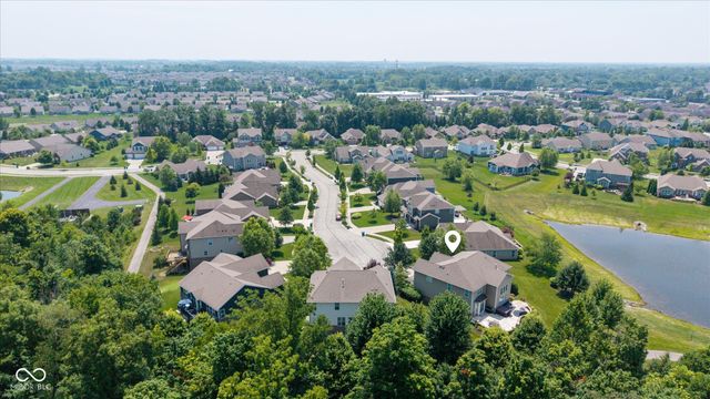 9944 Timberwood Lane, Mccordsville, IN 46055