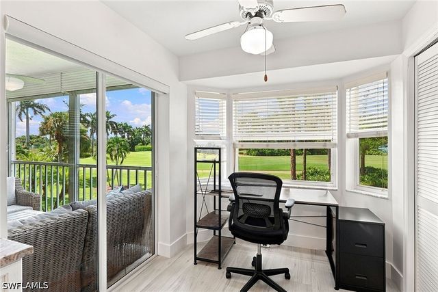 7360 Glenmoor LN 205, Naples, FL 34104