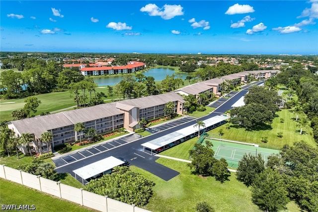 7360 Glenmoor LN 205, Naples, FL 34104