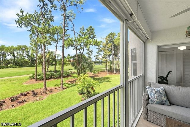 7360 Glenmoor LN 205, Naples, FL 34104