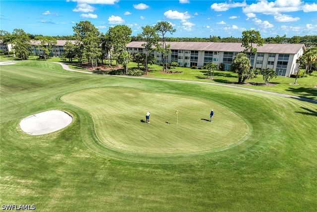 7360 Glenmoor LN 205, Naples, FL 34104