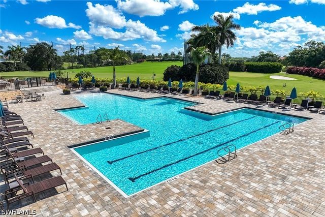 7360 Glenmoor LN 205, Naples, FL 34104