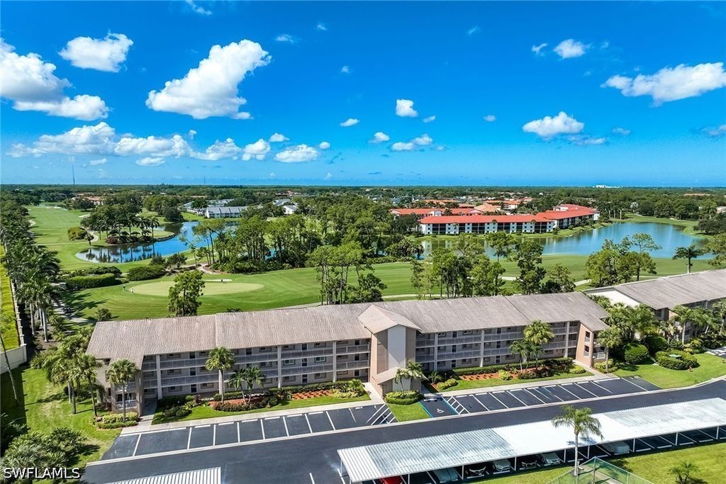 7360 Glenmoor LN 205, Naples, FL 34104