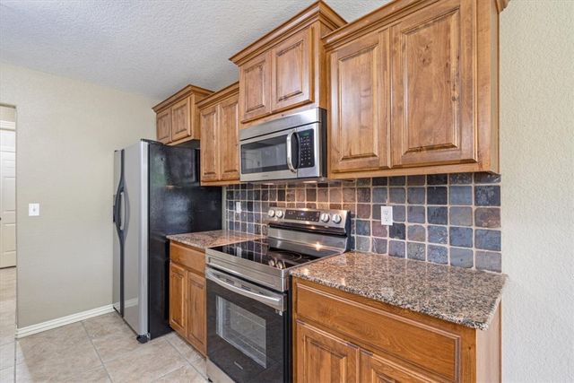 739 W Partridge Drive, Fayetteville, AR 72701