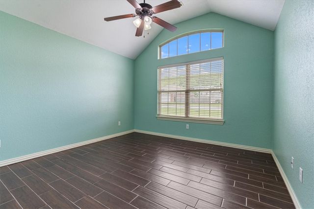 739 W Partridge Drive, Fayetteville, AR 72701