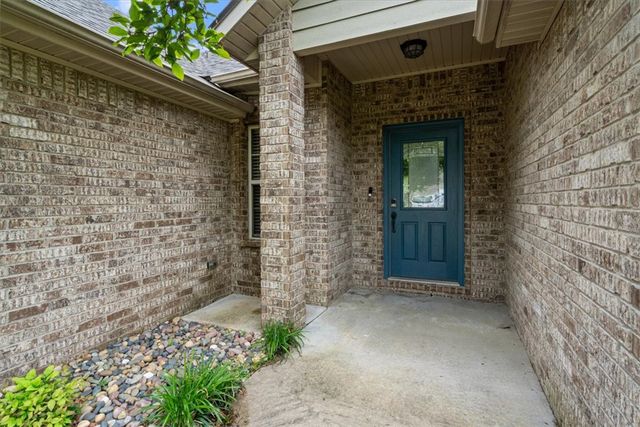 739 W Partridge Drive, Fayetteville, AR 72701