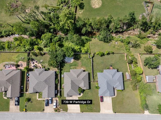 739 W Partridge Drive, Fayetteville, AR 72701