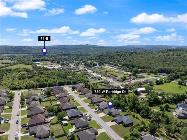 739 W Partridge Drive, Fayetteville, AR 72701