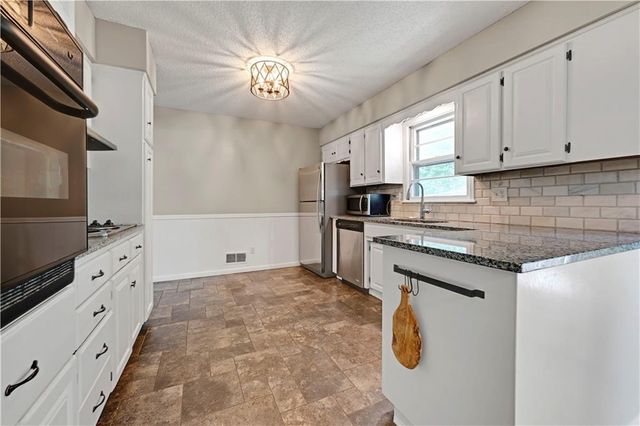 5131 Goodman Lane, Overland Park, KS 66202