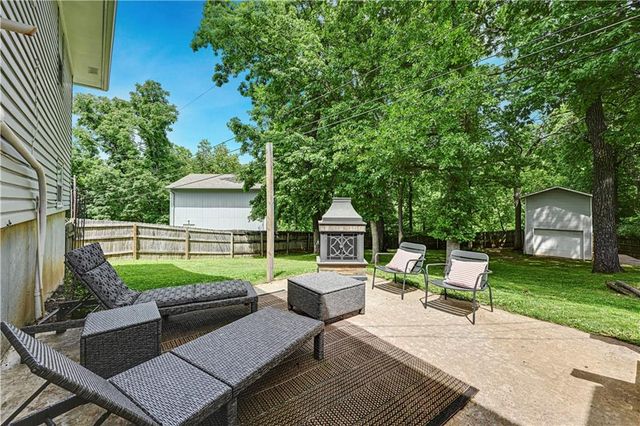 5131 Goodman Lane, Overland Park, KS 66202