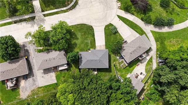 5131 Goodman Lane, Overland Park, KS 66202
