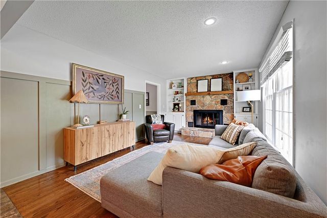 5131 Goodman Lane, Overland Park, KS 66202