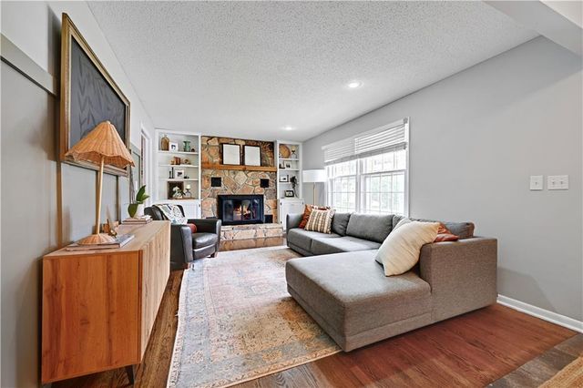 5131 Goodman Lane, Overland Park, KS 66202