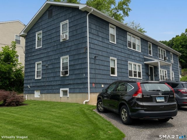 7 Bostwick Place 2, New Milford, CT 06776