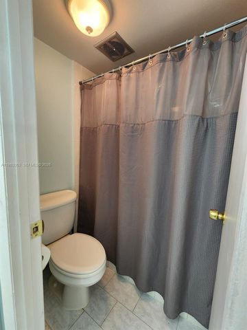 401 Golden Isles Dr 1114, Hallandale Beach, FL 33009