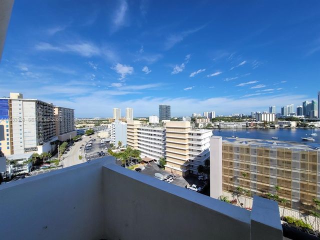 401 Golden Isles Dr 1114, Hallandale Beach, FL 33009