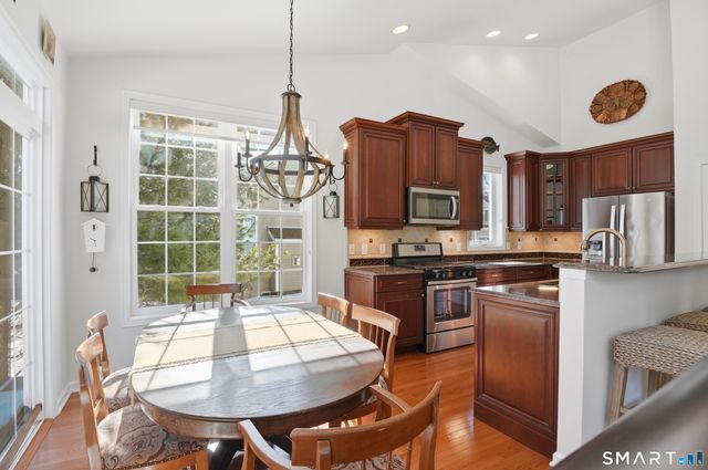 17 White Oak Drive 17, Prospect, CT 06712