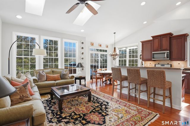 17 White Oak Drive 17, Prospect, CT 06712