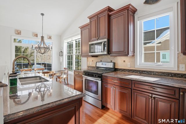 17 White Oak Drive 17, Prospect, CT 06712