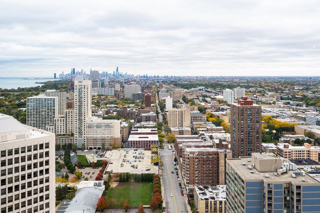 5415 N SHERIDAN Road 4312, Chicago, IL 60640