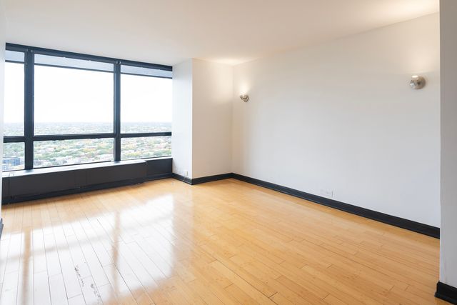 5415 N SHERIDAN Road 4312, Chicago, IL 60640