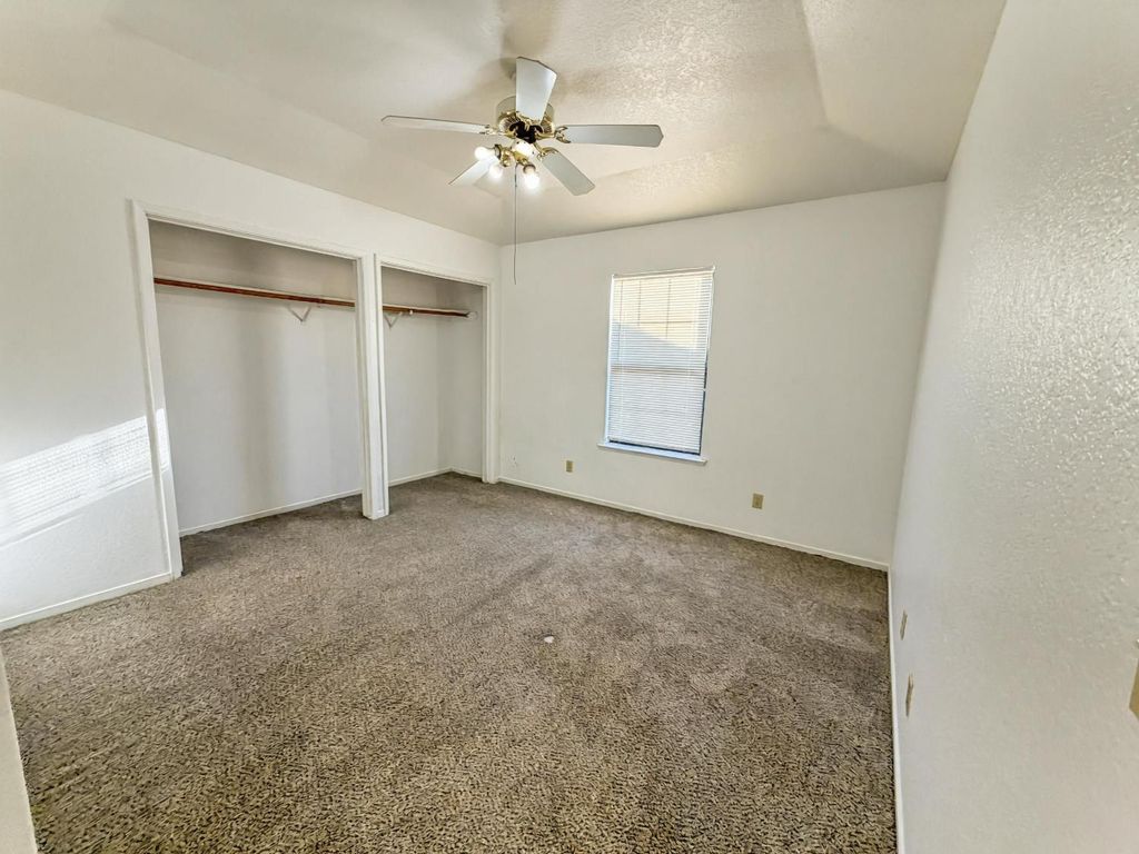 Image 11 of property listing at 1405 E Cypress Avenue # 157, Reedley, CA 93654
