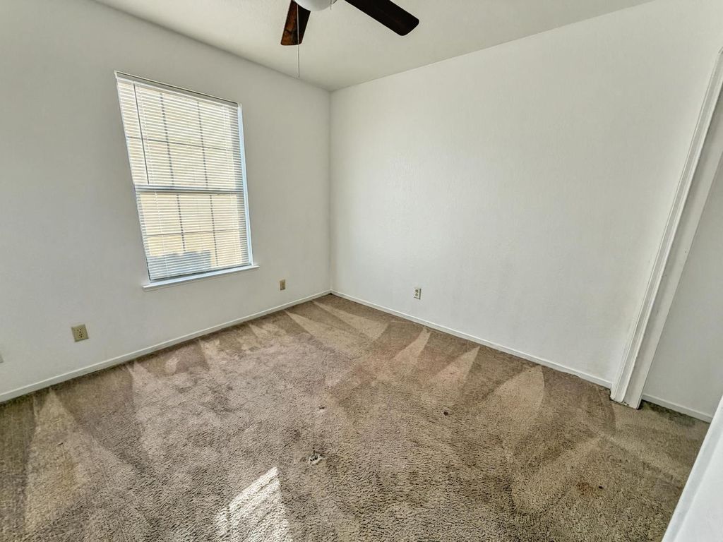 Image 8 of property listing at 1405 E Cypress Avenue # 157, Reedley, CA 93654