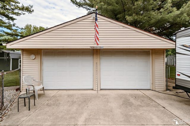 7502 Wilfred Drive, Temperance, MI 48182