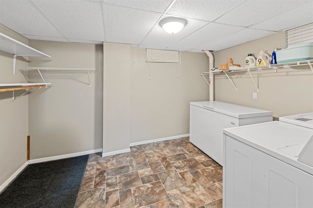 516 W Kirwin Ave, Salina, KS 67401