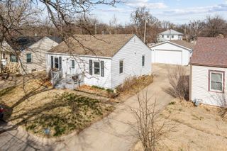 516 W Kirwin Ave, Salina, KS 67401