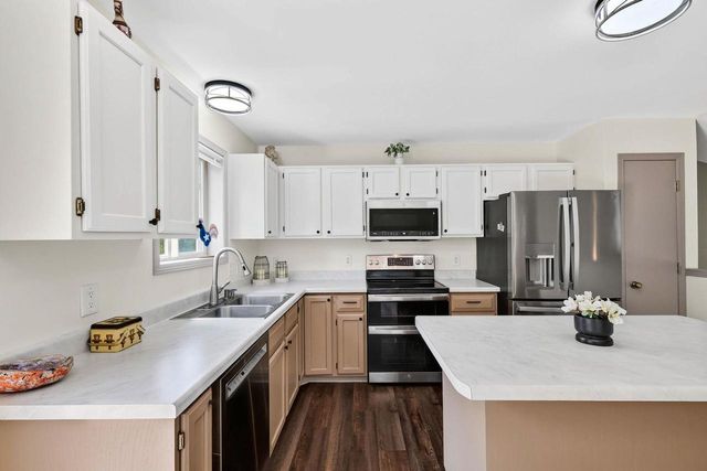 1013 Westridge Drive, Sun Prairie, WI 53590