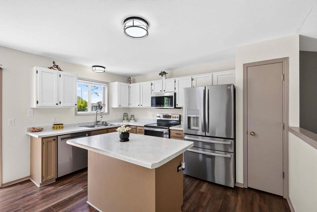 1013 Westridge Drive, Sun Prairie, WI 53590