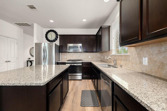 8138 Running Brook Lane, Richmond, TX 77469