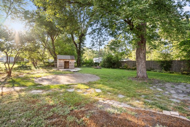 1206 Sycamore Street, Crown Point, IN 46307