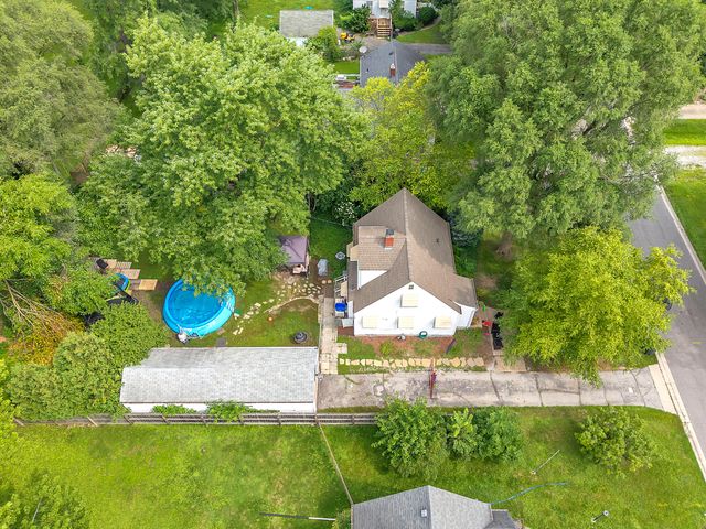 1206 Sycamore Street, Crown Point, IN 46307