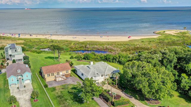 5113 Oleander Street, Seabrook, TX 77586