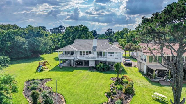 5113 Oleander Street, Seabrook, TX 77586
