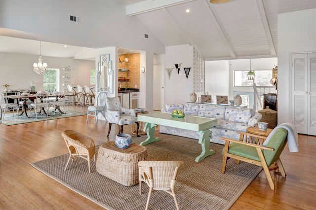 5113 Oleander Street, Seabrook, TX 77586