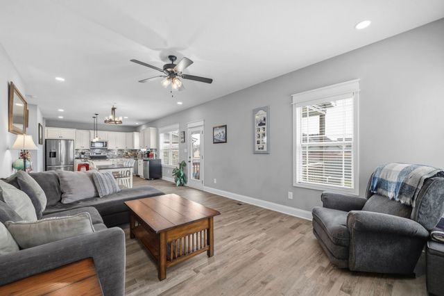 1033 Harrison Way, Clarksville, TN 37042