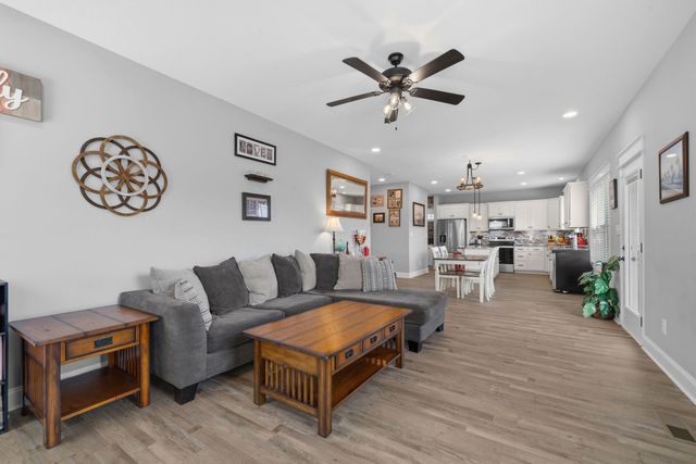 1033 Harrison Way, Clarksville, TN 37042