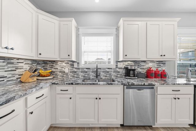 1033 Harrison Way, Clarksville, TN 37042